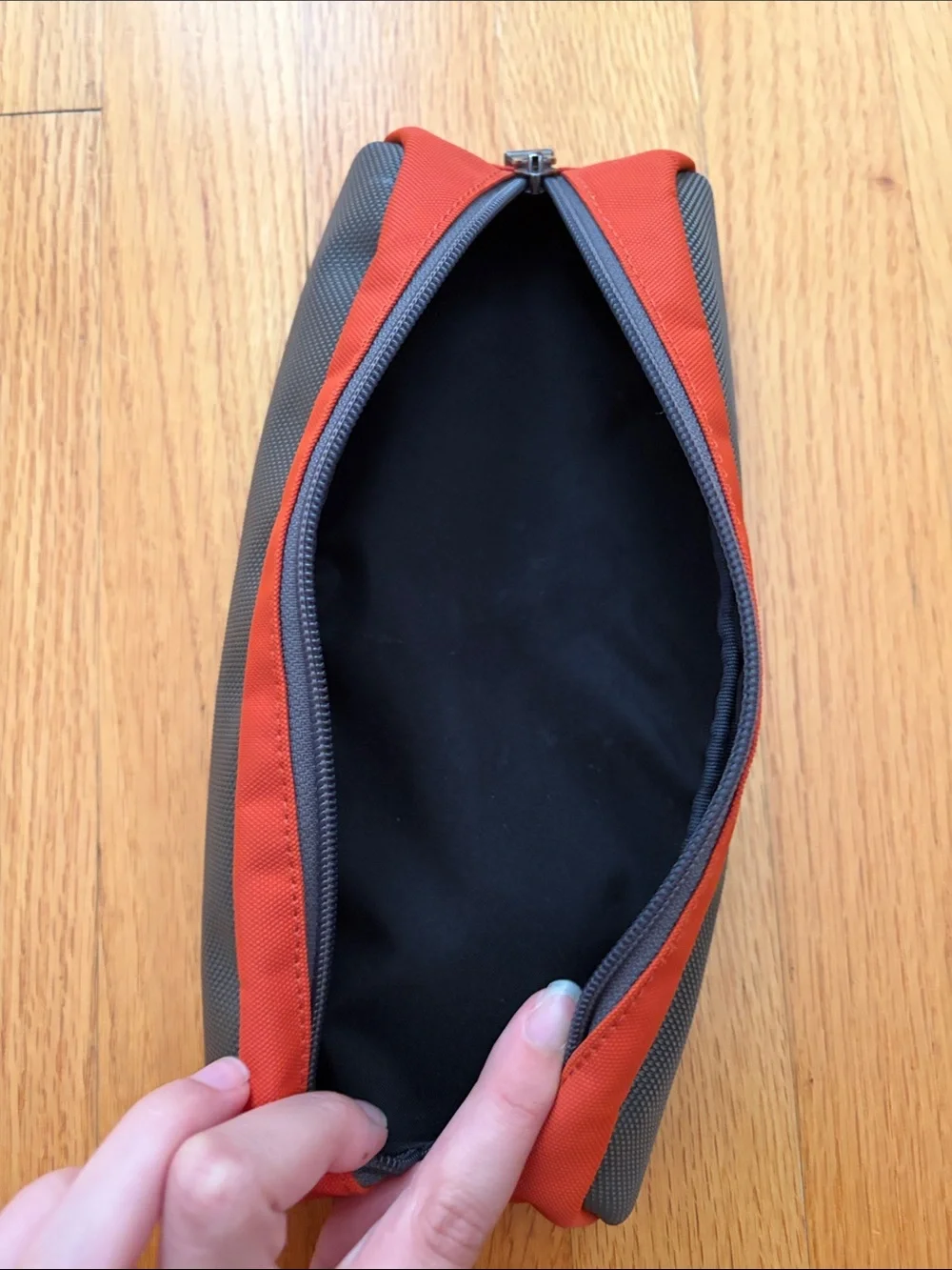 Tumi Travel Accessory Zipper Pouch